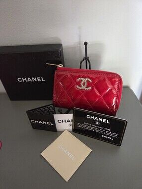 ****Chanel Zipper Card Wallet